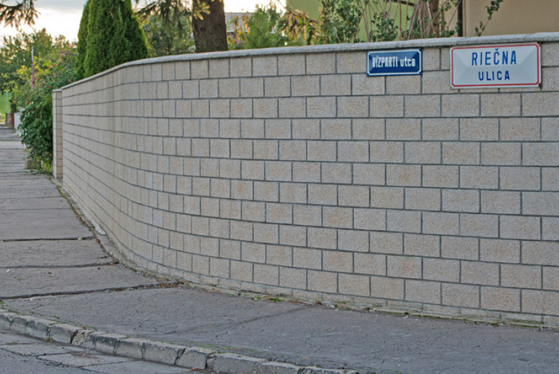 Dlaždice a obkladačky